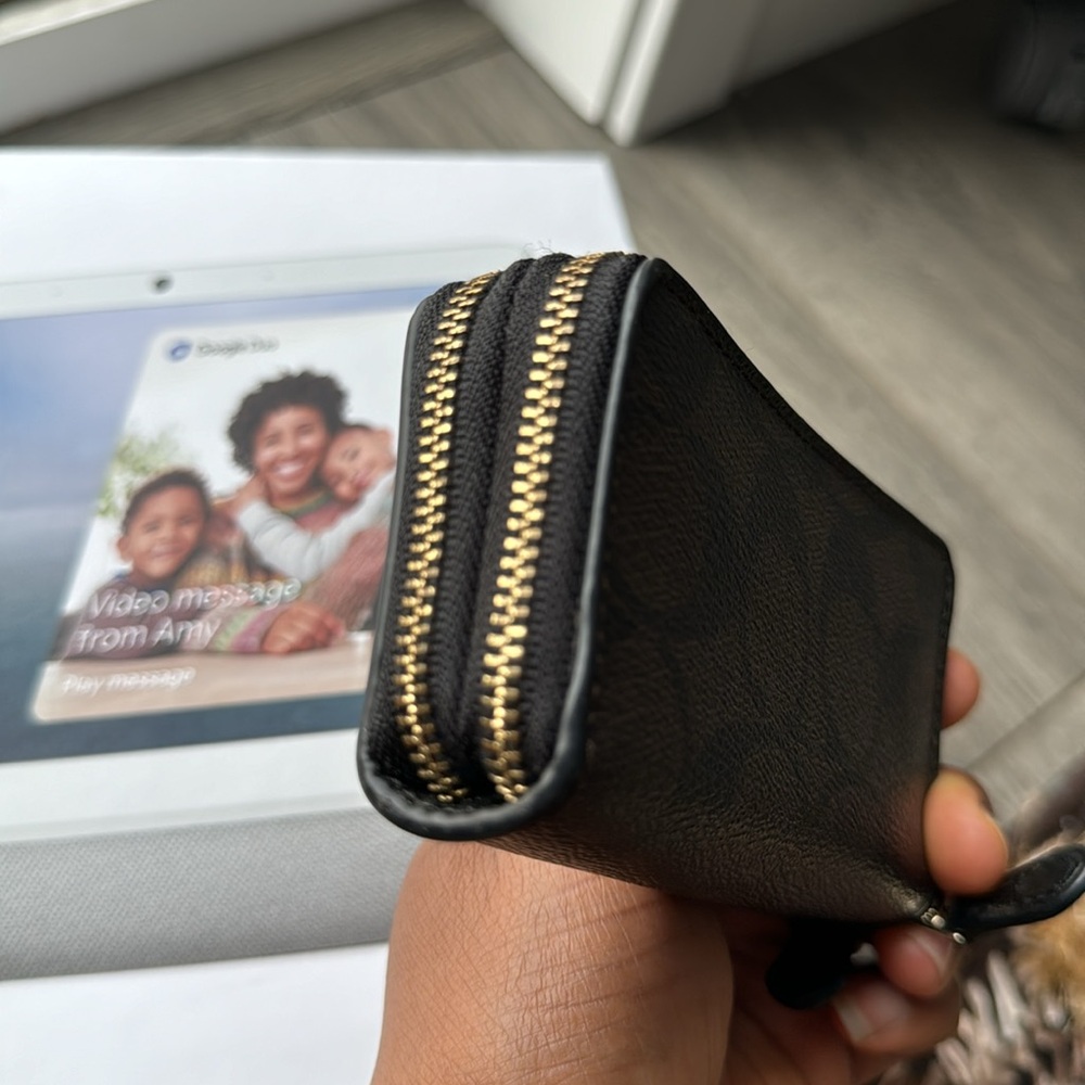 Authentic Coach wallet - Picture 6 of 13